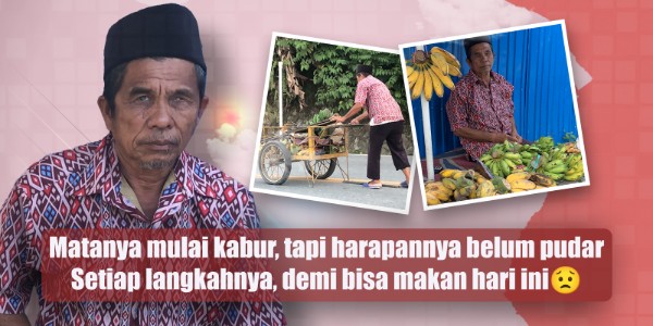 Mbah Daniale Dorong Gerobak Pisang Sendiri Sejak Ditinggal Istri